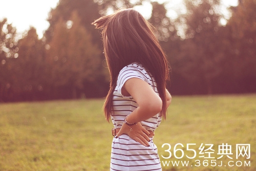 姑娘，你穷不是因为你爸妈