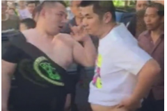 殴打男童宝马男人肉搜索结果 男孩撞上反光镜遭酒驾宝马男殴打