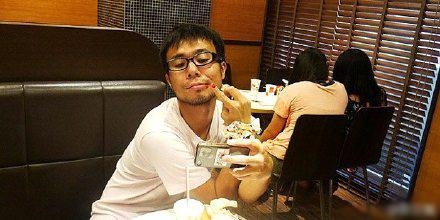 新闻哥：今天你们都认真在上班吗？2015.09.30