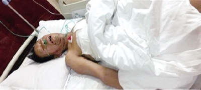 民工睡觉遭车碾压 为省钱睡桥下痛心