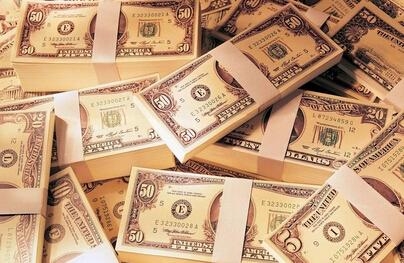 女子中3.1亿美元 今生不用再工作了