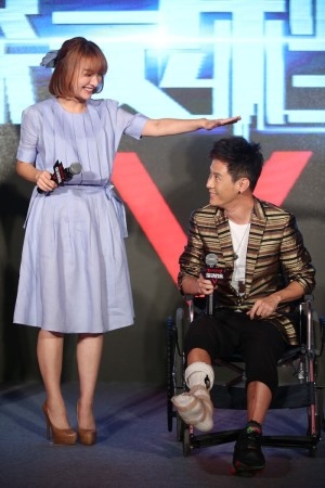 吴昕为什么上热搜 黄晓明baby婚礼吴昕抢夺头条