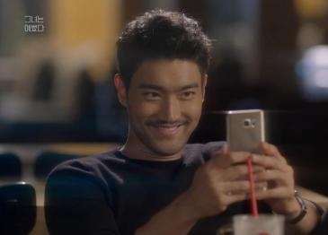 新闻哥：你们想得到我的身体吗？2015.10.10