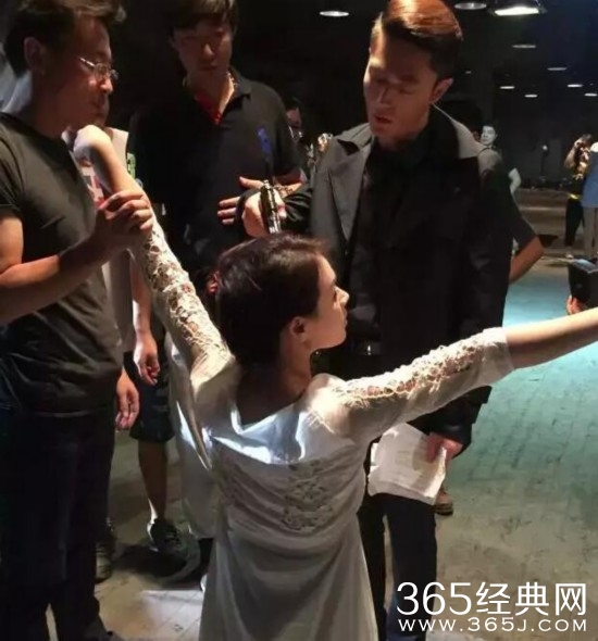 他来了请闭眼鲜花食人魔2号是谁