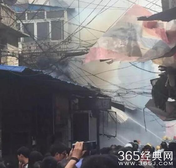 芜湖餐馆液化气罐爆炸现场图片 死亡人员名单受关注