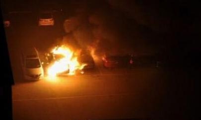 新闻哥：你们想得到我的身体吗？2015.10.10