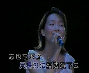 新闻哥：女的脱下内衣内裤！2015.10.12