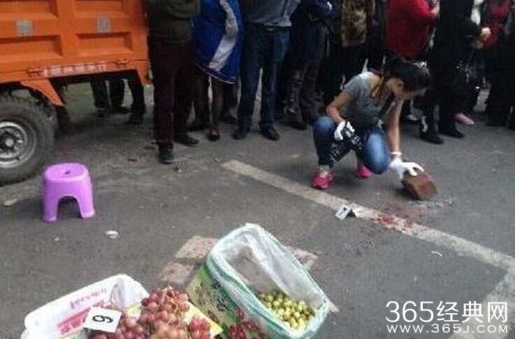 因8毛钱被刺死 男子为占便宜捅死老板后逃逸