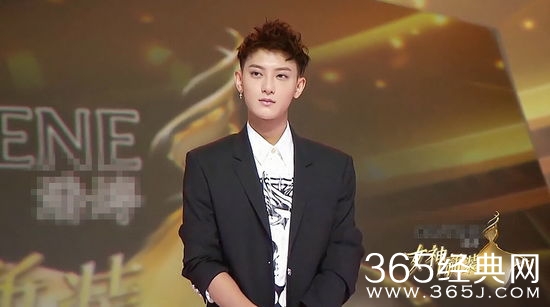 黄子韬舍不得完整版在线试听下载歌词MV