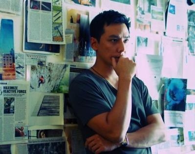 新闻哥：麻溜的快到老子怀里来！2015.10.15