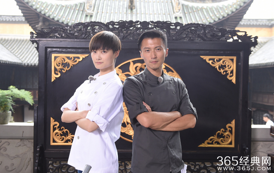 李宇春录十二道锋味2街头吃烧烤照片曝光