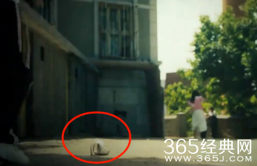 电影夏洛特烦恼穿帮镜头大全