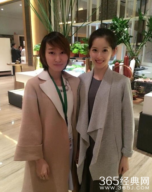 奶茶妹妹婚后近照曝光 端庄成熟贵妇范儿