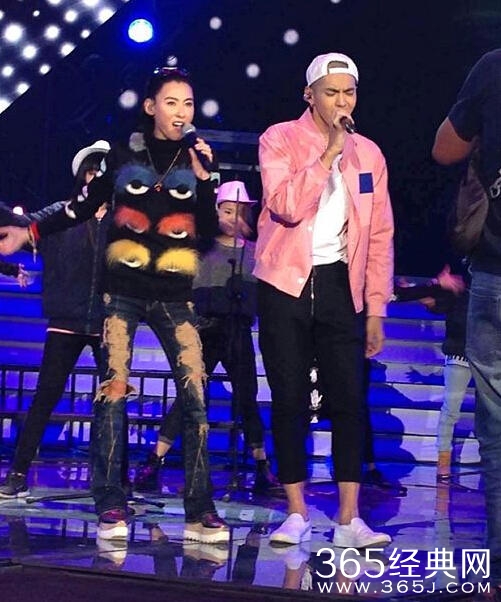 挑战者联盟收官录制现场照曝光 张柏芝吴亦凡对唱视频