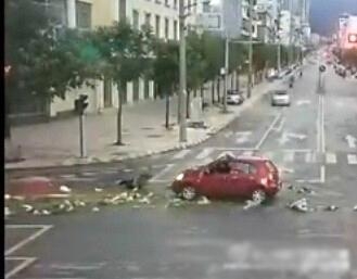 新闻哥：现在的罪犯真的有才！2015.10.20