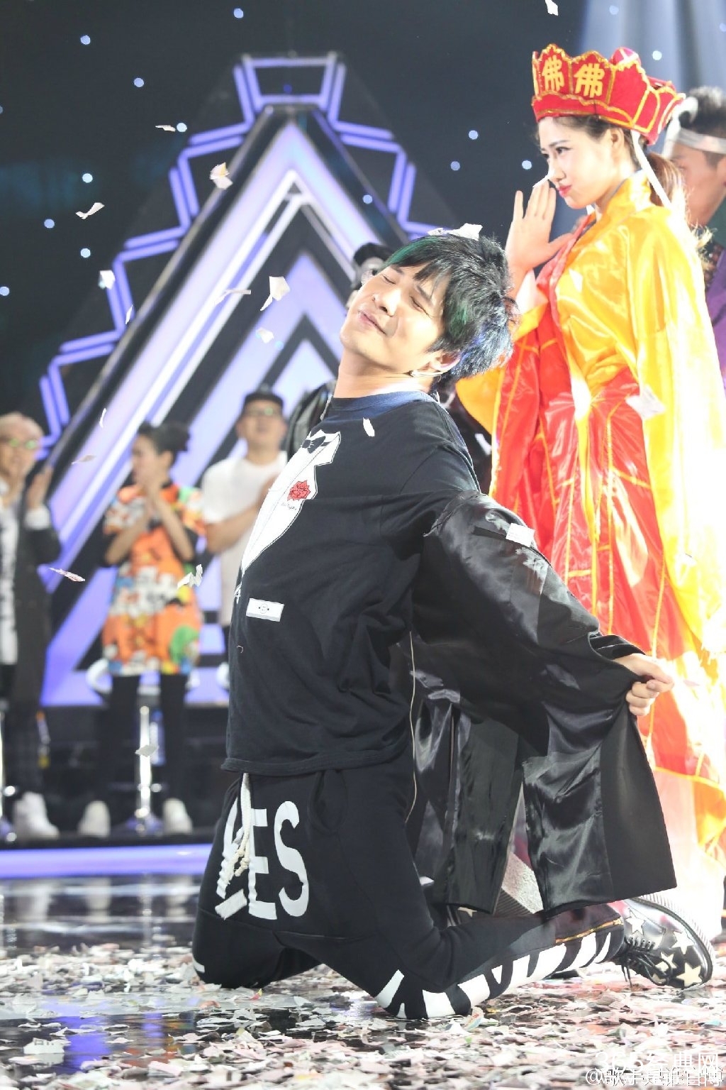 歌手是谁中大张伟自称TFboys粉丝是哪一期？大张伟与夏克立录制现场火药味十足是为什么？