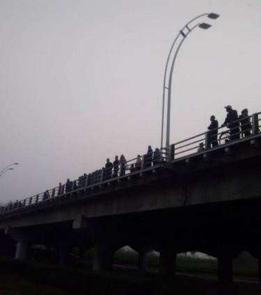 夜跑女教师吕某尸体被发现现场照 下身赤裸惨遭性侵