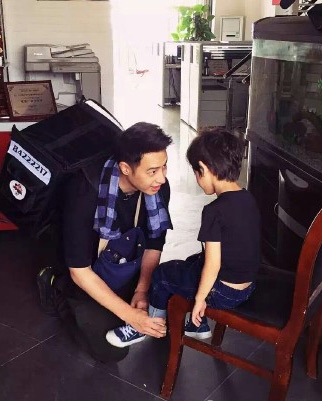 潘玮柏加盟闪亮的爸爸 潘玮柏闪亮的爸爸搭档儿子是谁？