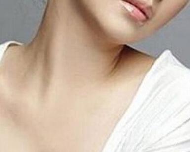 上门美容致失明 女子被医生害得变成瞎子