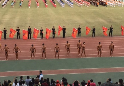 新闻哥：变态凶徒捅人菊花！2015.10.23