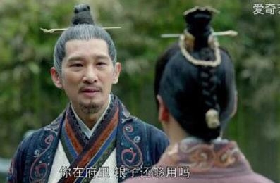 新闻哥：不要糟蹋人家姑娘！2015.10.26