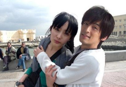 杨幂微博重新关注胡歌 杨幂重新关注胡歌原因