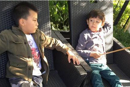 爸爸3康康唱小星星哄诺一睡觉视频  网友评价：太苏了