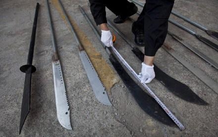 新闻哥：讲方言能救人一命！2015.10.28