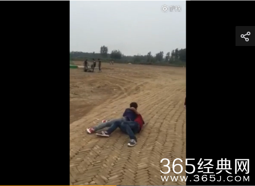 沧州盐山某学校学生群殴视频