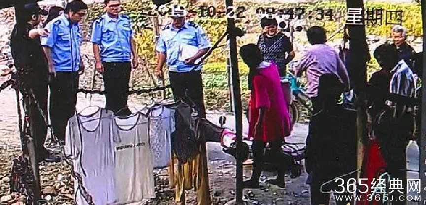 苏州一女子骑车摔倒讹路人现场监控视频