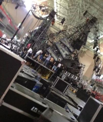 蔡依林个唱舞台坍塌 1人死亡十多人受伤