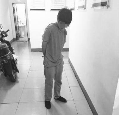 新闻哥：能辨认女汉子的慧眼！2015.10.30