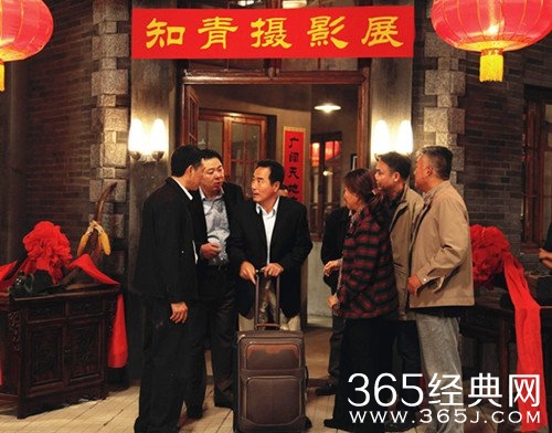 岁月如金拍摄背景