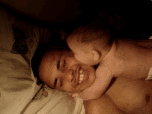 新闻哥：抽奖又特么中了避孕套。2015.11.03