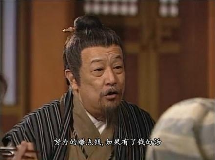 新闻哥：抽奖又特么中了避孕套。2015.11.03