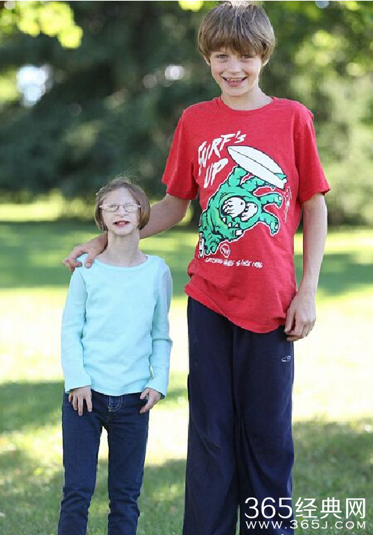 加拿大侏儒症女孩 体重如2岁婴儿