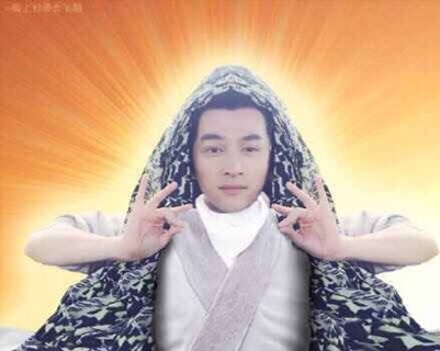 新闻哥：不努力还怪爹妈没权势！2015.11.04