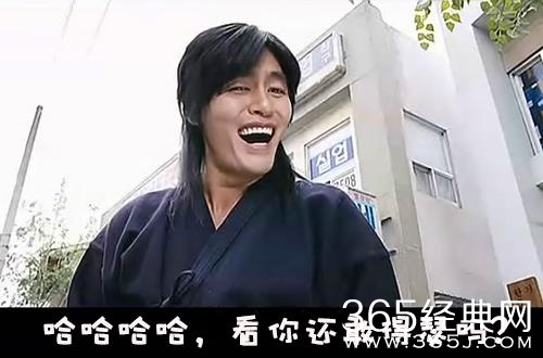 新闻哥：大妈表演偷窃神技！2015.11.05