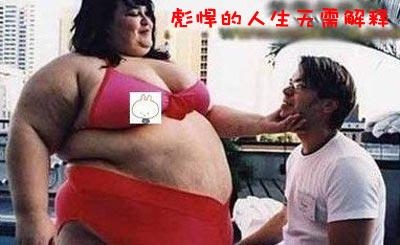 新闻哥：大妈表演偷窃神技！2015.11.05