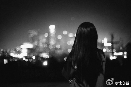 早安心语：这城市总是风很大，孤独的人总是晚回家。2015.11.05