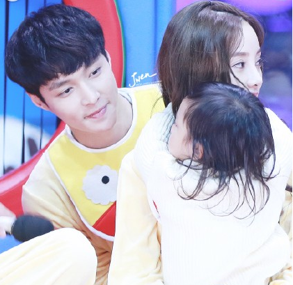 甜馨张艺兴快乐大本营什么时候播出