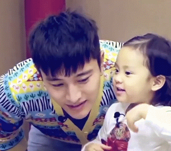 贾乃亮甜馨小亮亮搞笑头条君是哪一期