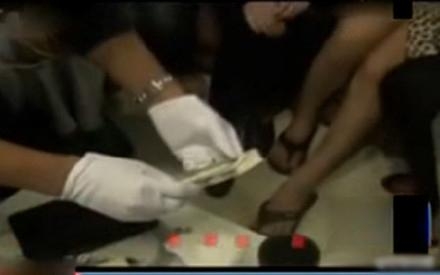 新闻哥：有一种叫别人家的老公！2015.11.16