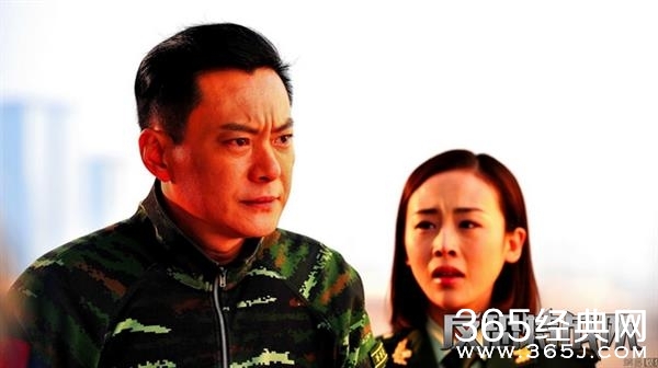 反恐特战队石雨厉剑锋什么时候在一起的