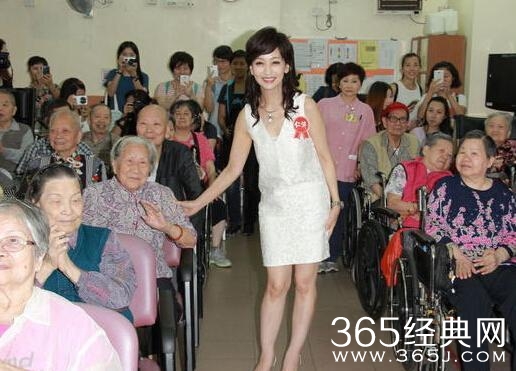 新闻哥：世界杯国足要等到2022年！2015.11.18