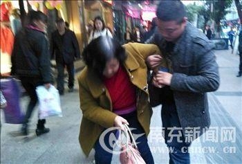 新闻哥：有福同享，有难不当。2015.11.24