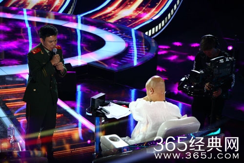 我是演说家乐嘉哭的原因是什么