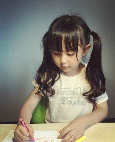 刘楚恬爸爸刘毅森照片资料 小芈月刘楚恬萌照曝光