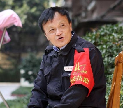 新闻哥：2015年的最后一个月！2015.12.01