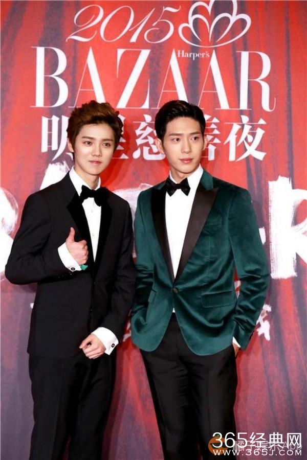 井柏然鹿晗一起上厕所这个视频一点也不好看，我也就看了20几遍吧..